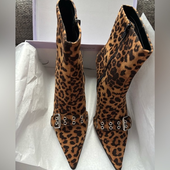 Brand New Steve Madden Leopard Print Boots β Size 9 and size 8 ! - Picture 10 of 12